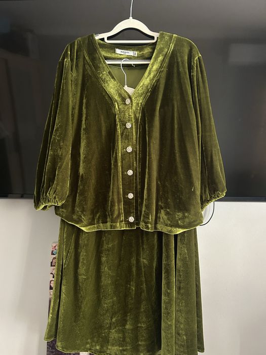 Платья 52 размера,разные национальные