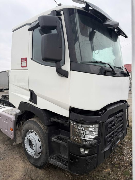 Renault c520 cap tractor