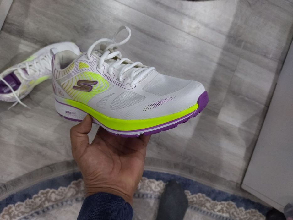 Женские кроссовки SKECHERS ULTRA LIGHT привозные оригинал 40-41