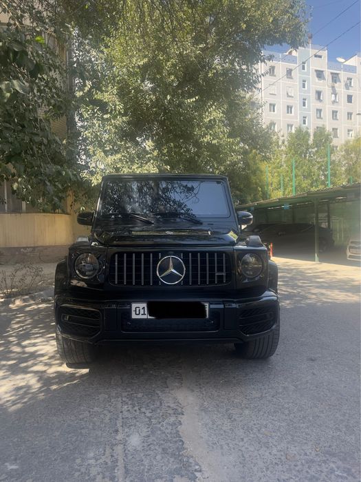 Mercedes Gelik 1994 yil.