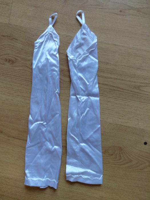 Булченски тоалет от 2части и ръкавици