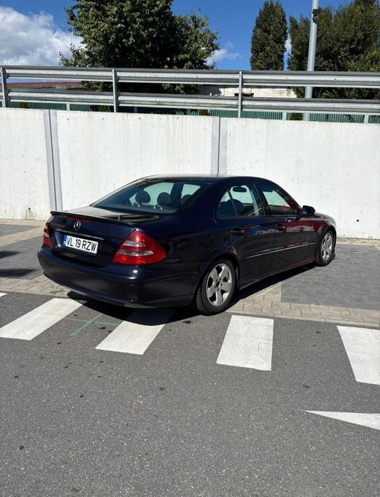 MERCEDES-BENZ E-Class 2004 — imagine 4