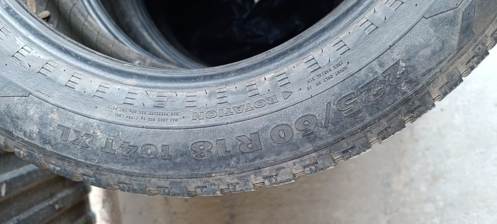 Продам шины зимние