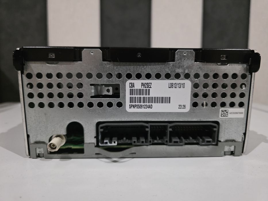 Оригинално радио за JEEP Wrangler JK