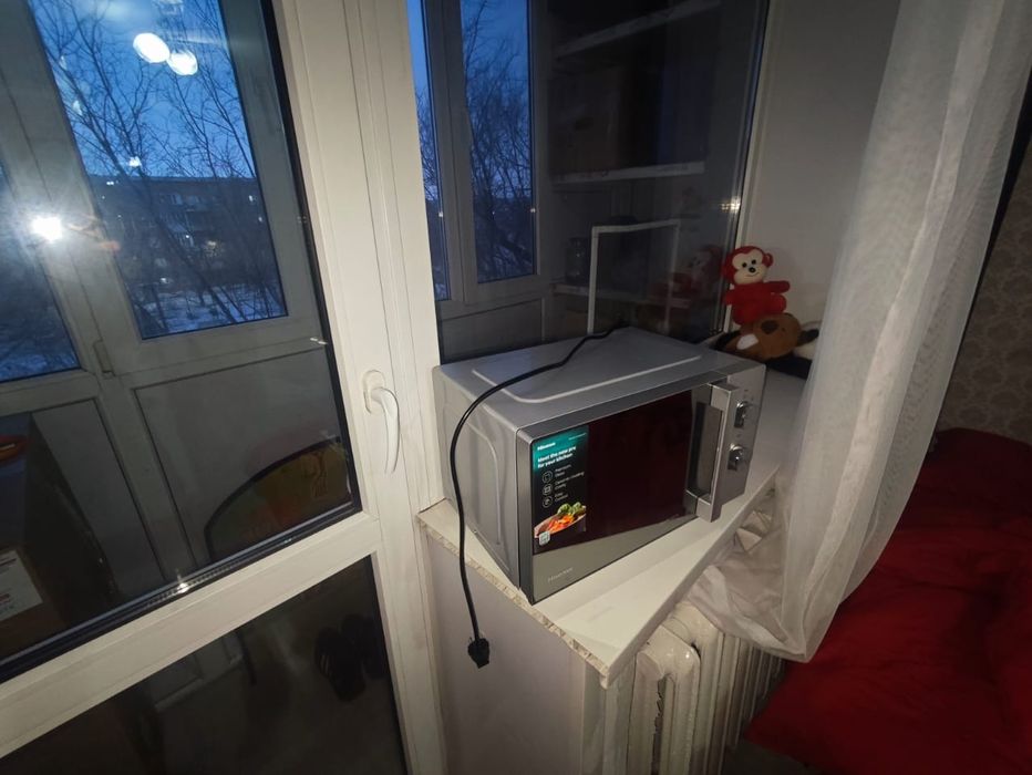 Продам микроволновую печь