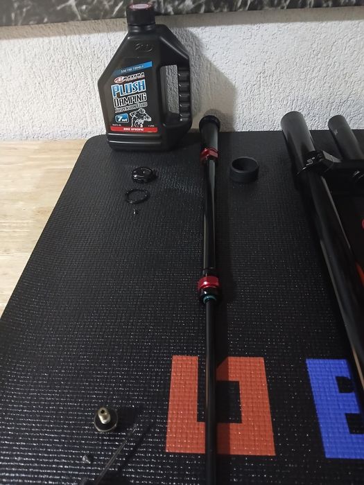 Vand Charger 3 RC pentru Rockshox Boxxer
