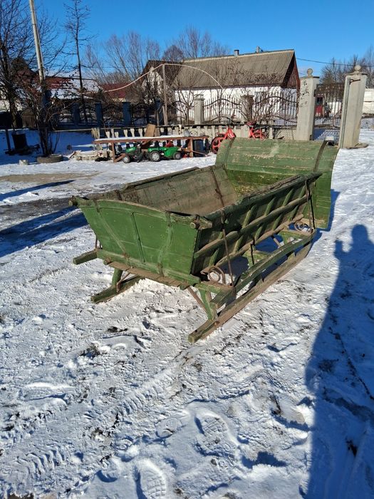 Vând sanie pentru cai