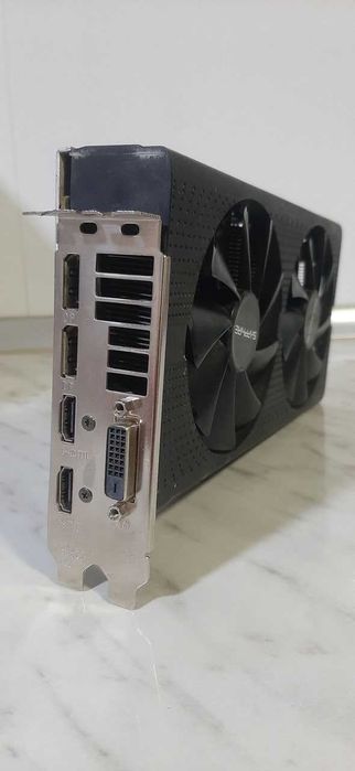 Sapphire RX580 8gb + Arktek RX580 8gb Videokarta