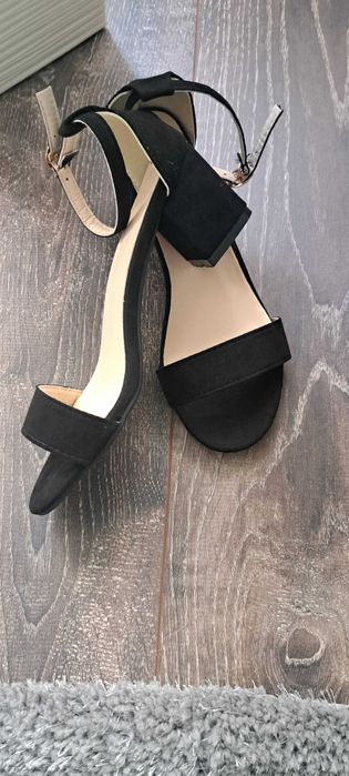 Дамски елегантни летни обувки