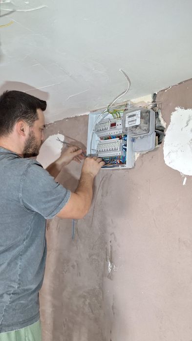 Electrician: Instalații electrice de la zero