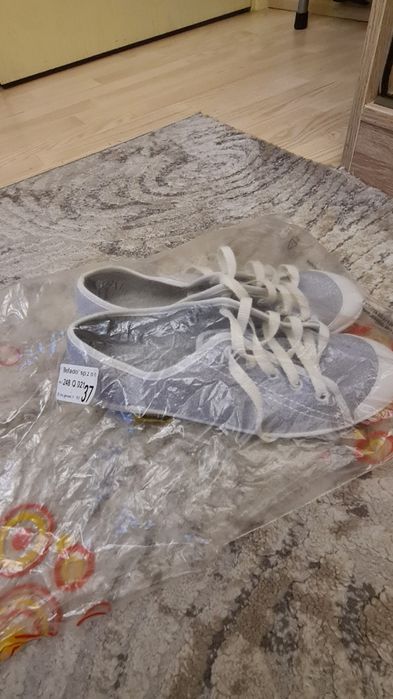 Женская лёгкая обувь