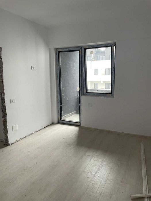 Apartament 2 camere decomandat , bloc x8 , sc c, et 2,