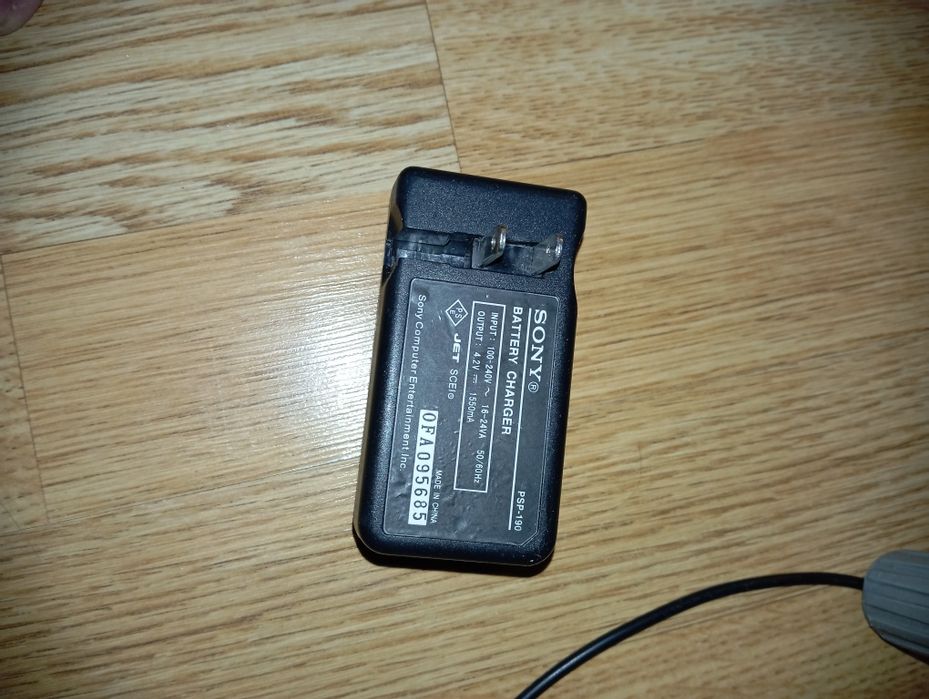 Зарядное устройство на PSP