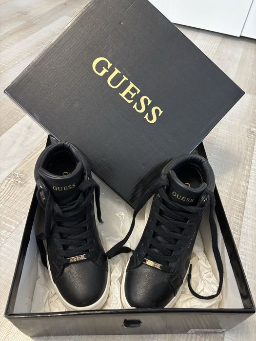 Дамски боти Guess