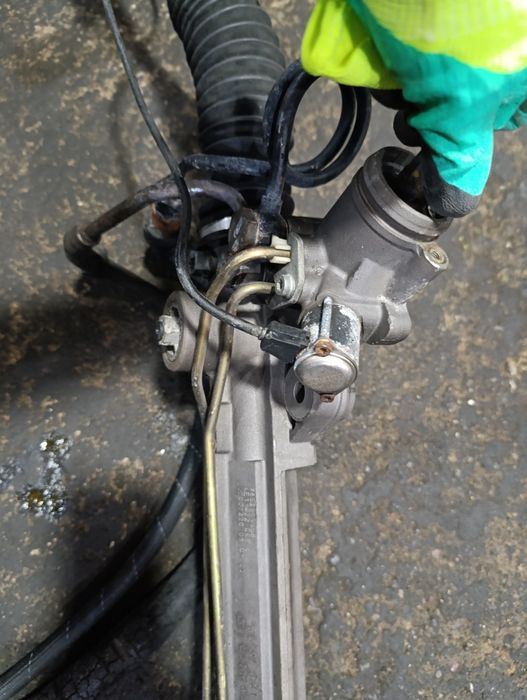 Рейка рулевая на Ауди А8D3 с датчиком из Германии