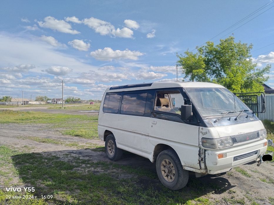 mitsubishi delica продается