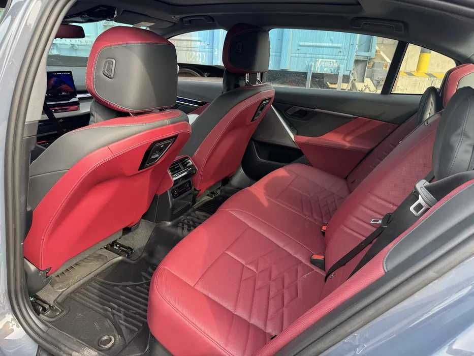 BMW i5 50lt SPORT naxt va xalol nasiya