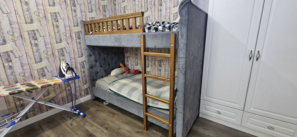 Кровать двух ярусная