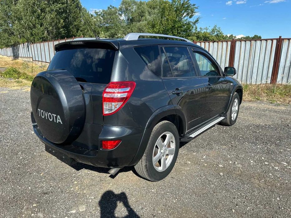 Toyota Rav4 RAV4 2.2 D-4D /Напълно обслужена  /4х4/