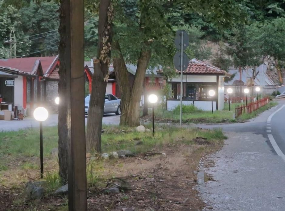 Давам под наем заведение,може и за други цели.Магазин,склад и др.