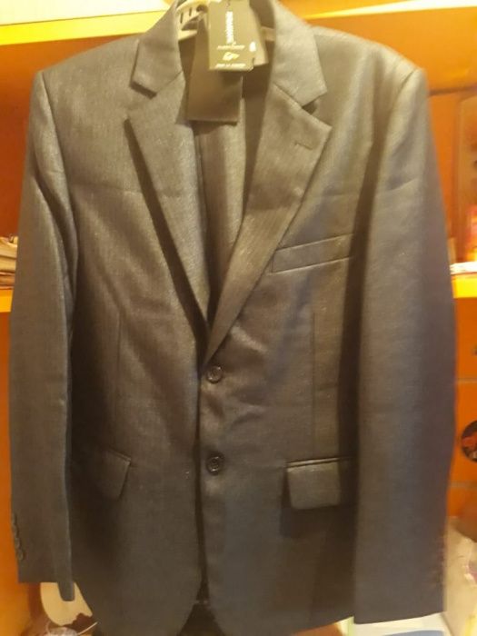 Мужской  костюм срочно