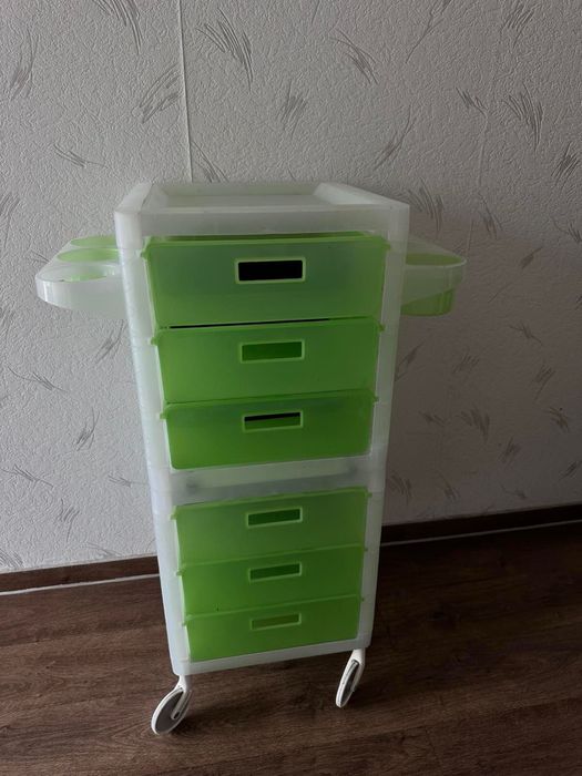 Фризьорски посудия