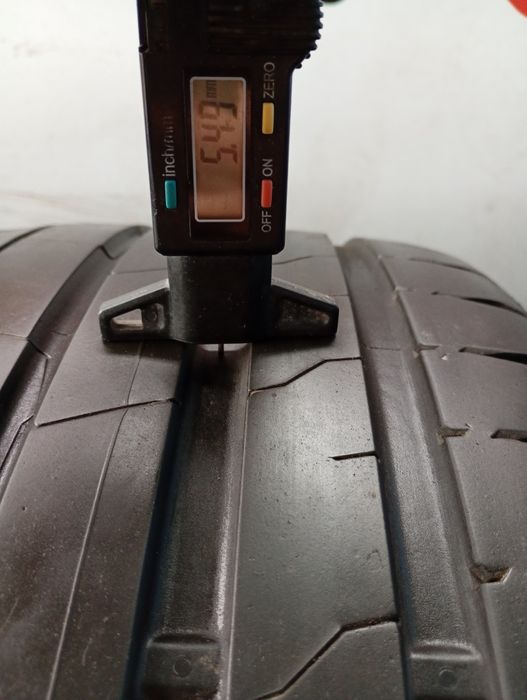 Перфектни 2бр.255/40/19 Continental SC7 dot4723