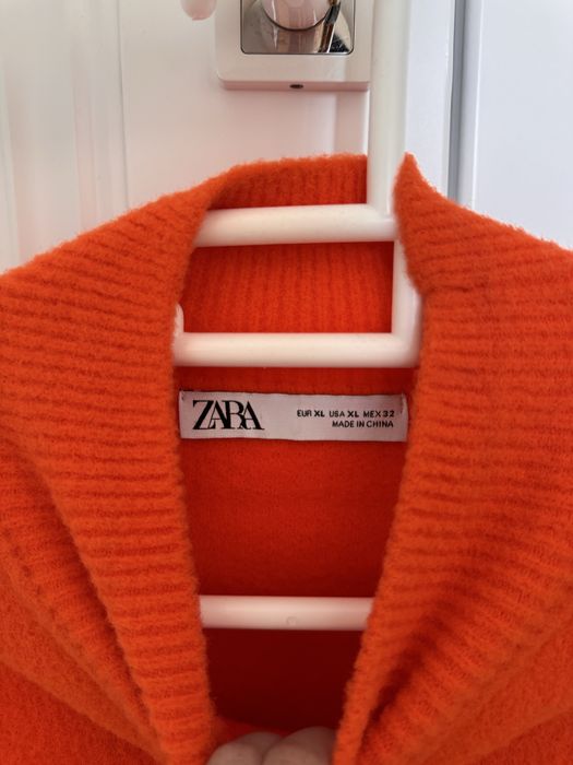 Яркая, стильная кофта. Zara.
