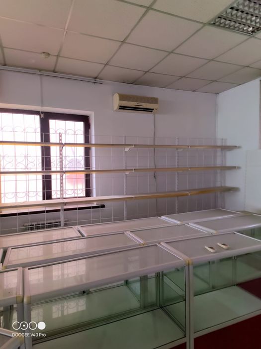 Стеллажи для магазинов