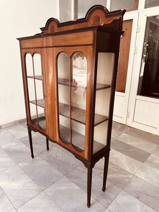 Антична витрина Edwardian / Art Nouveau с маркетрия около 1910 г.