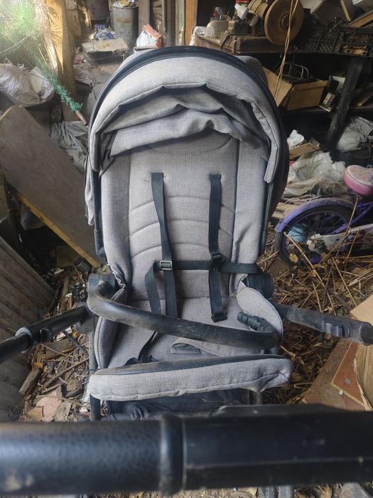 Продам коляску срочно