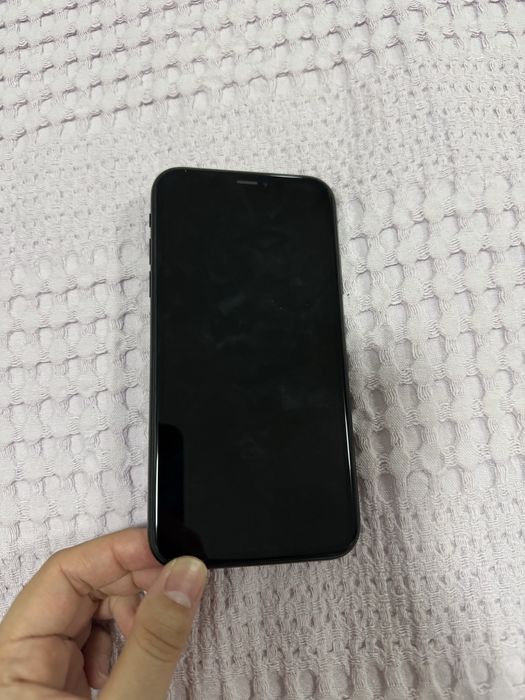 Продам iPhone XR 128 GB