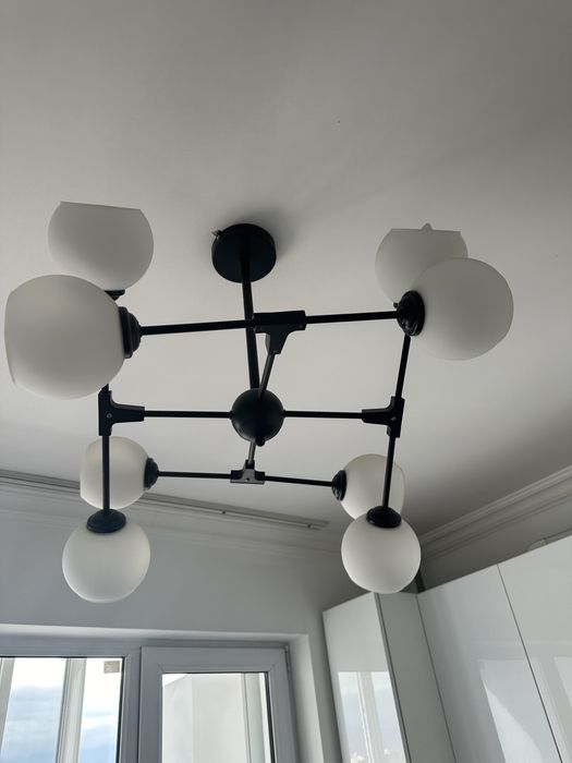 Люстра для комнаты , либо кухни