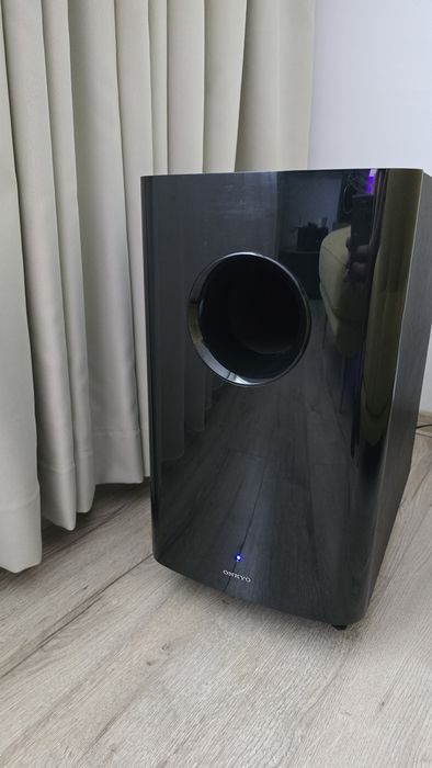 Subwoofer Onkyo SKW208