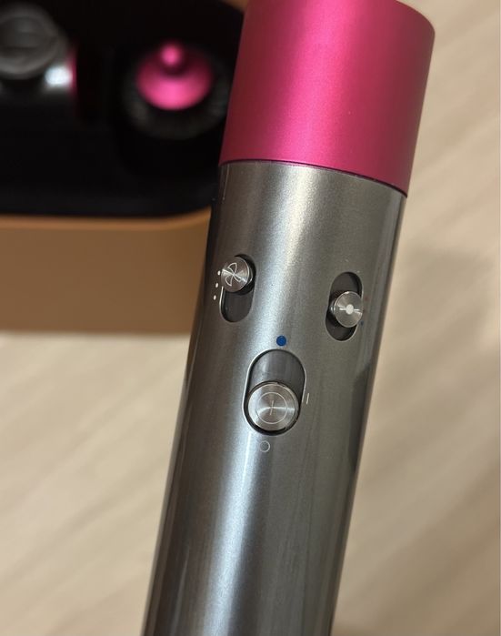 Dyson airwrap volume + shape