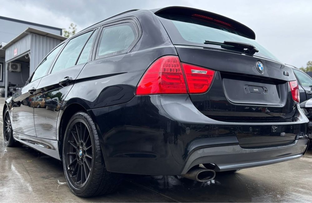 Dezmembrez BMW 320d M Pack E91 LCI an 2010,Recaro piele,stopuri Led