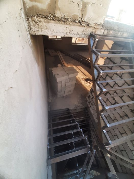 Лестница  сварщик  сварочные работы   навесы фермы  Сварка