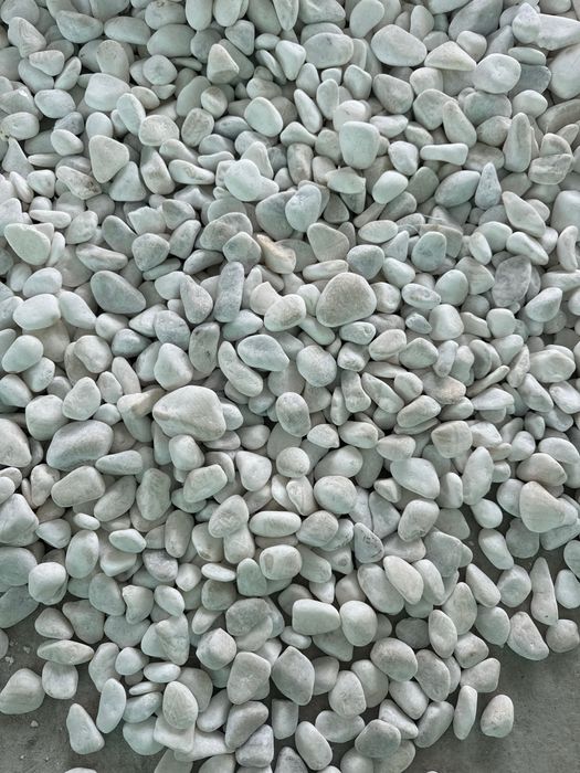 Oq tosh  galka kroshka Landshaft Dizayn N1