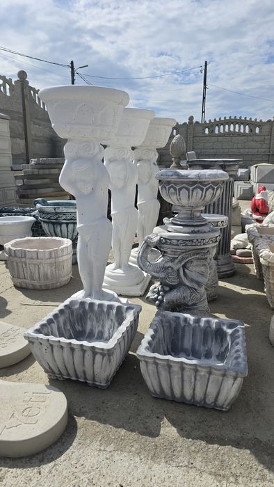Decorațiuni grădină din beton (pitici, figurine statuiete)