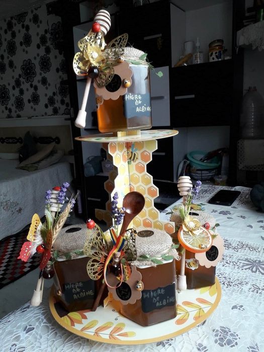 Miere de albine poliflora naturală din stupina proprie