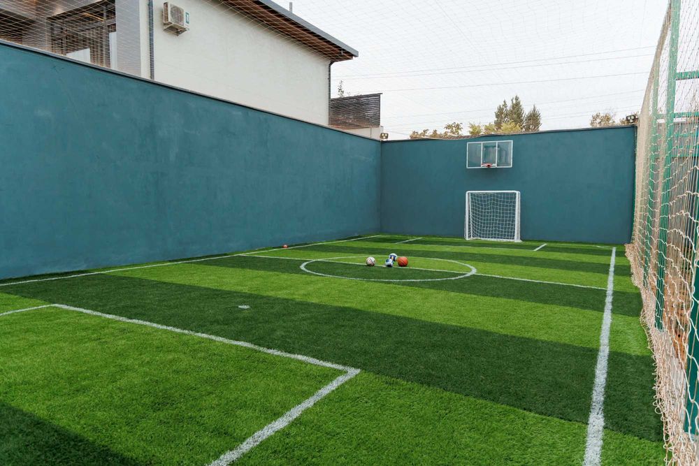 "Corner Garden" dam olish maskani