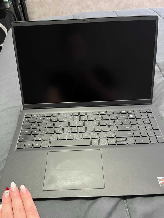 Лаптоп Dell Vostro 3515, AMD Ryzen™ 7 3700U, RAM 8GB, 512GB SSD