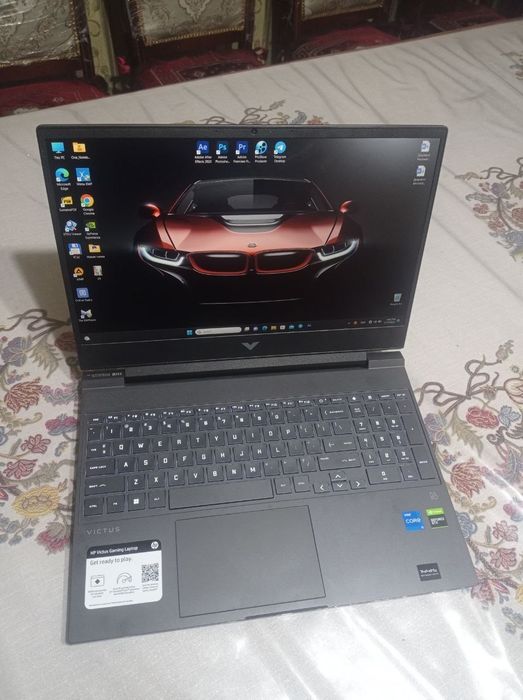 NOTEBOOK Hp victus sotiladi