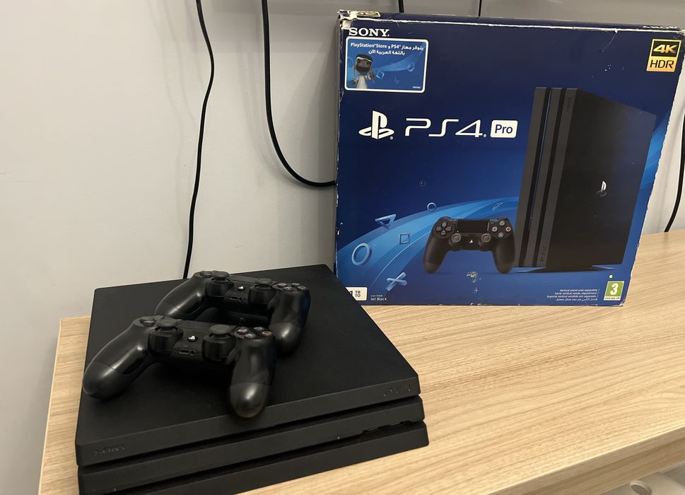 Play station 4 pro