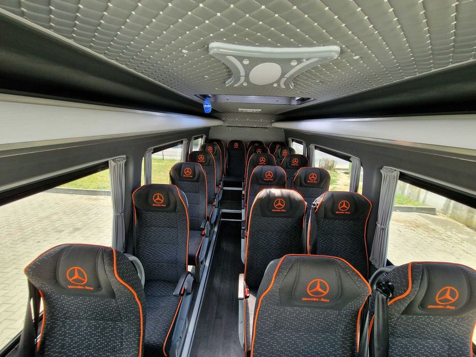 Predare leasing Mercedes Sprinter minibus 20+1 locuri