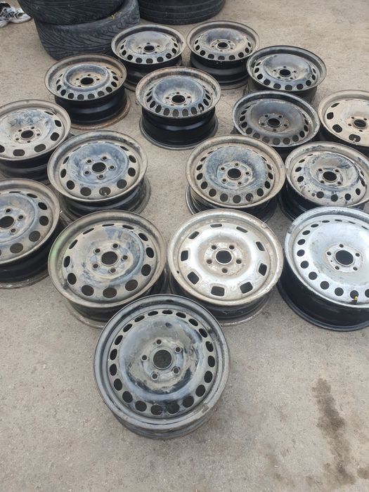 Стальные диски от ауди фолькс.15 ие