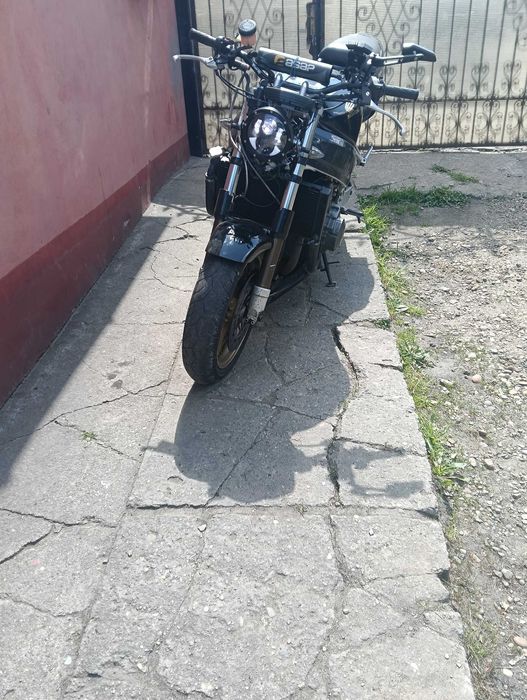 Vînd honda CBR 900