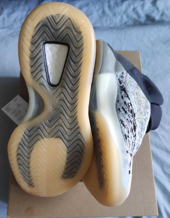 Sneakers Yeezy QNTM High 35.5EU