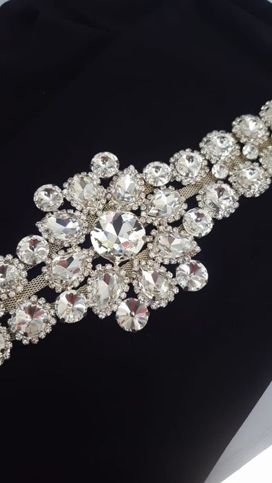 Стразы. Украшение.