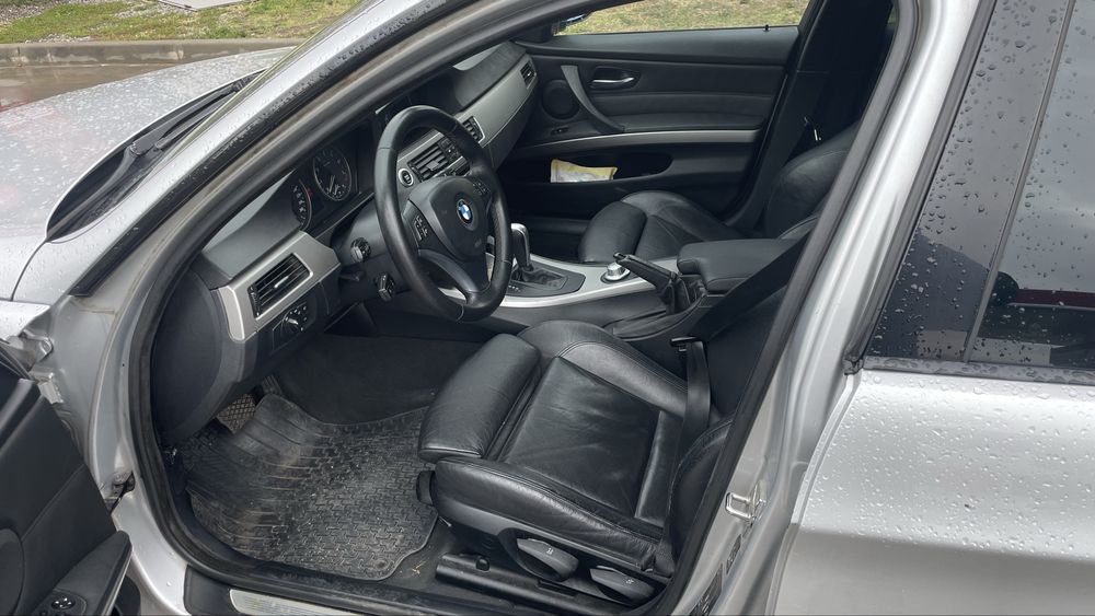 Продавам БМВ 325i.  XD